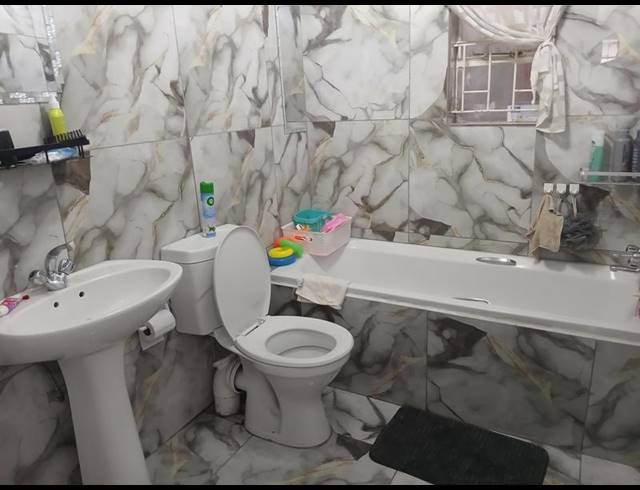 3 BEDROOM TOWNHOUSE FOR SALE IN SINOVILLE